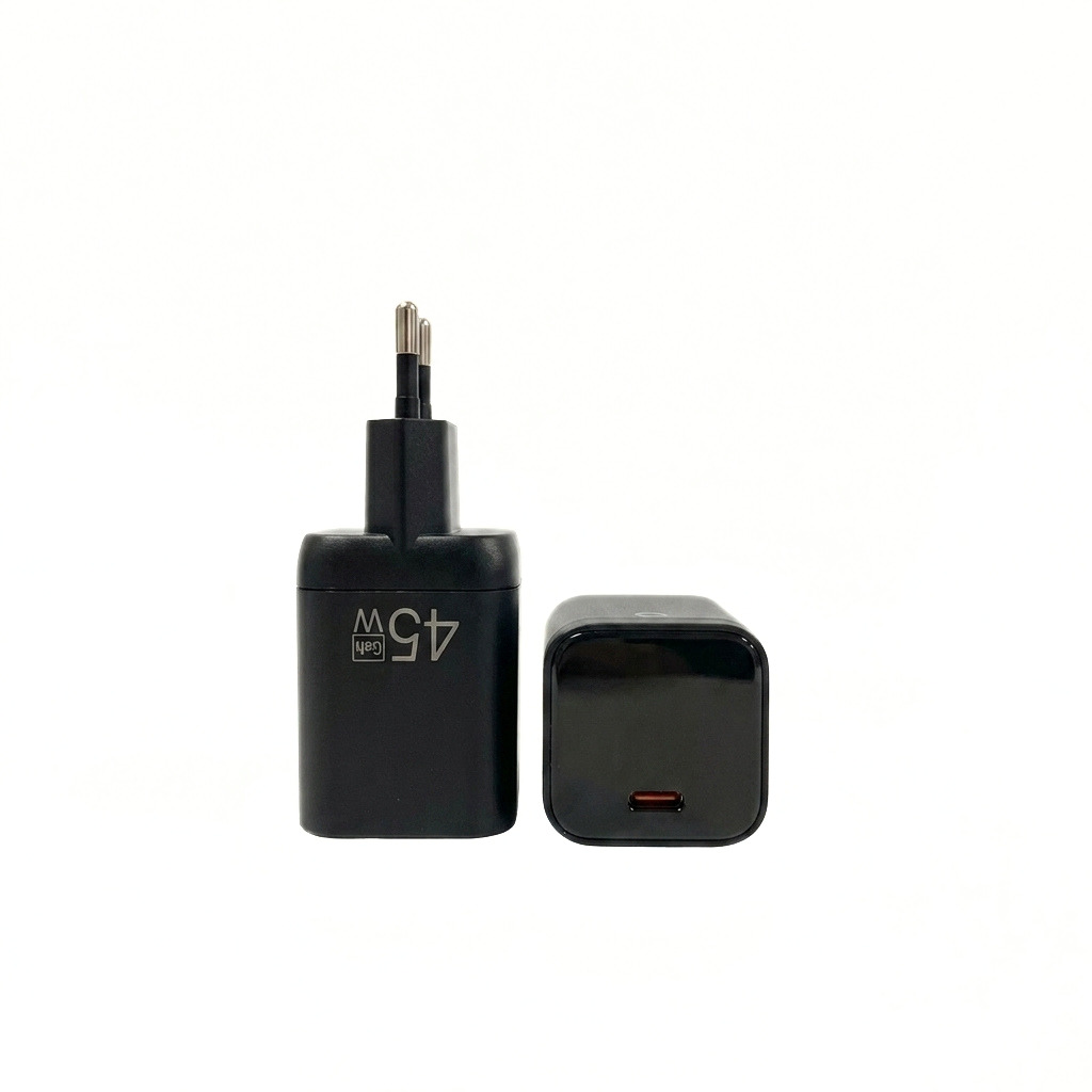 45W GaN Fast Charger with TFT Display and Foldable Plug
