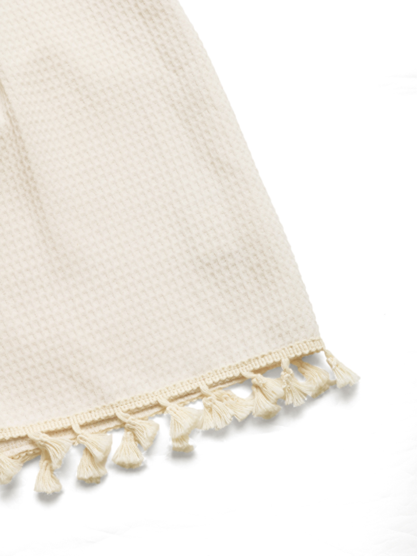 Combinaison-short texturée à nouer sur le devant avec bordure à pompons pour femme