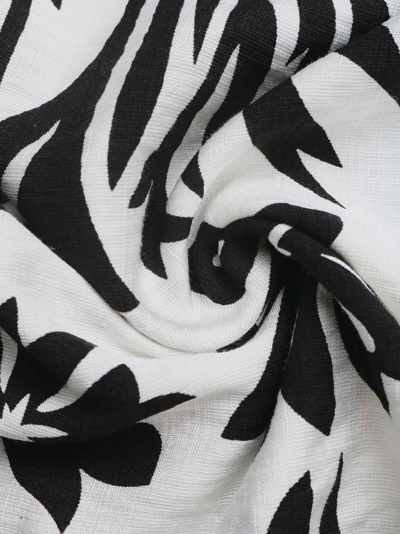 Robe longue bohème à col halter et imprimé floral noir et blanc