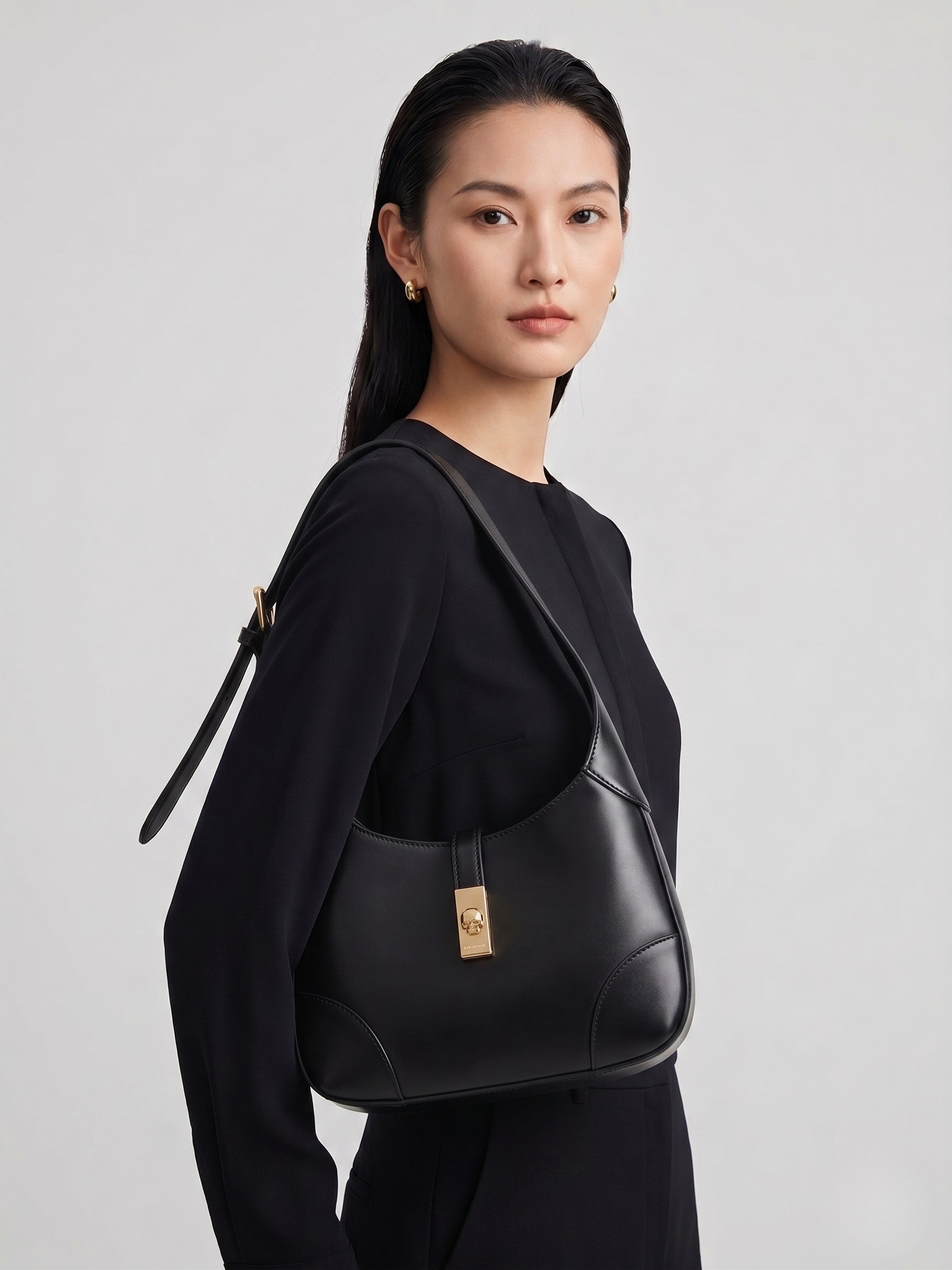 Chic Black Hobo Shoulder Bag with Vintage Gold Buckle