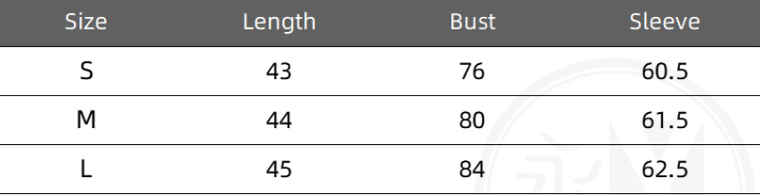 Body à manches longues et épaules dénudées sur le devant torsadé