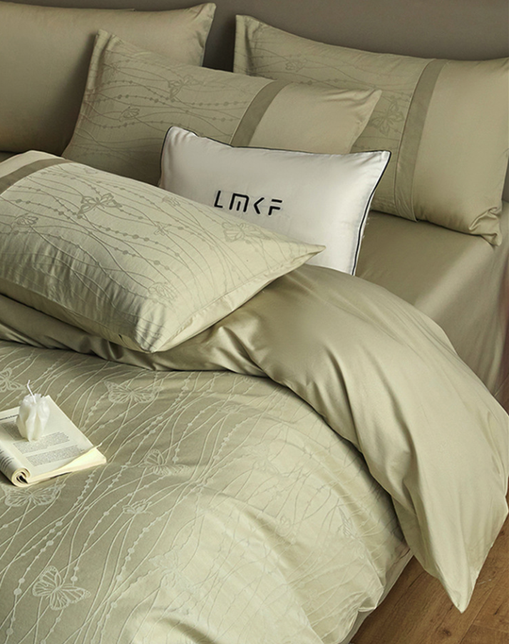 Luxury Embroidered 4-Piece Bedding Set - Soft 100S Cotton Duvet Cover