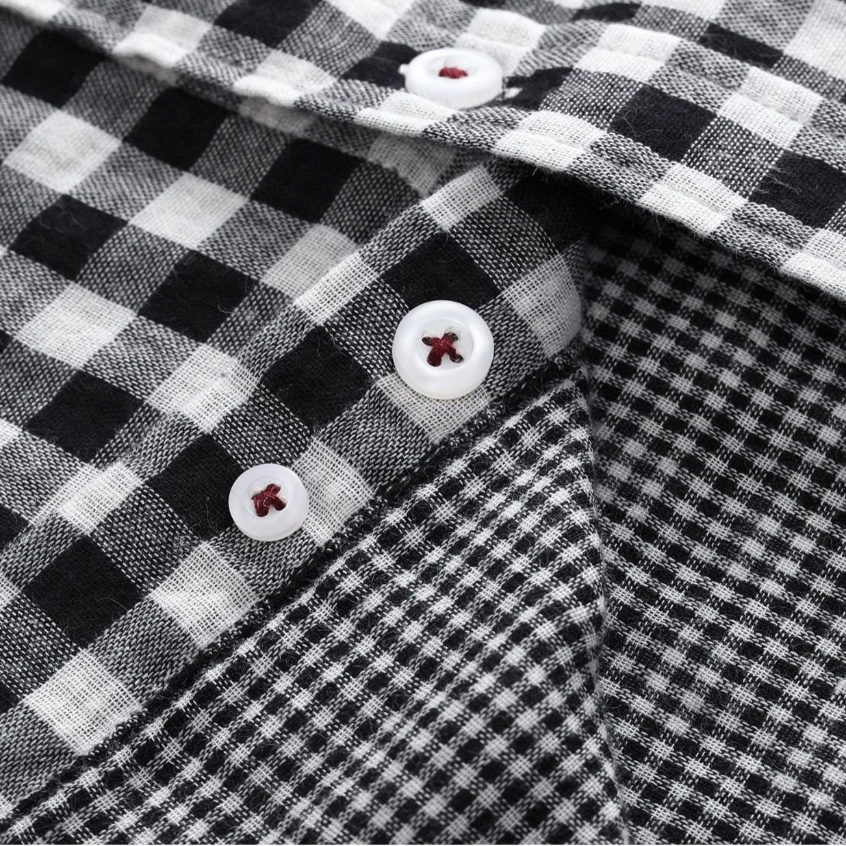 Plaid Long-Sleeved Wrinkle-Free Men's Casual Shirt for Plus Size Comfort