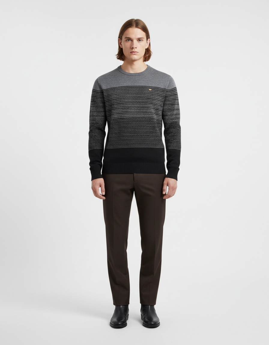 Retro Striped Slim Fit Crew Neck Men's Sweater for Autumn and Winter Casual Wear