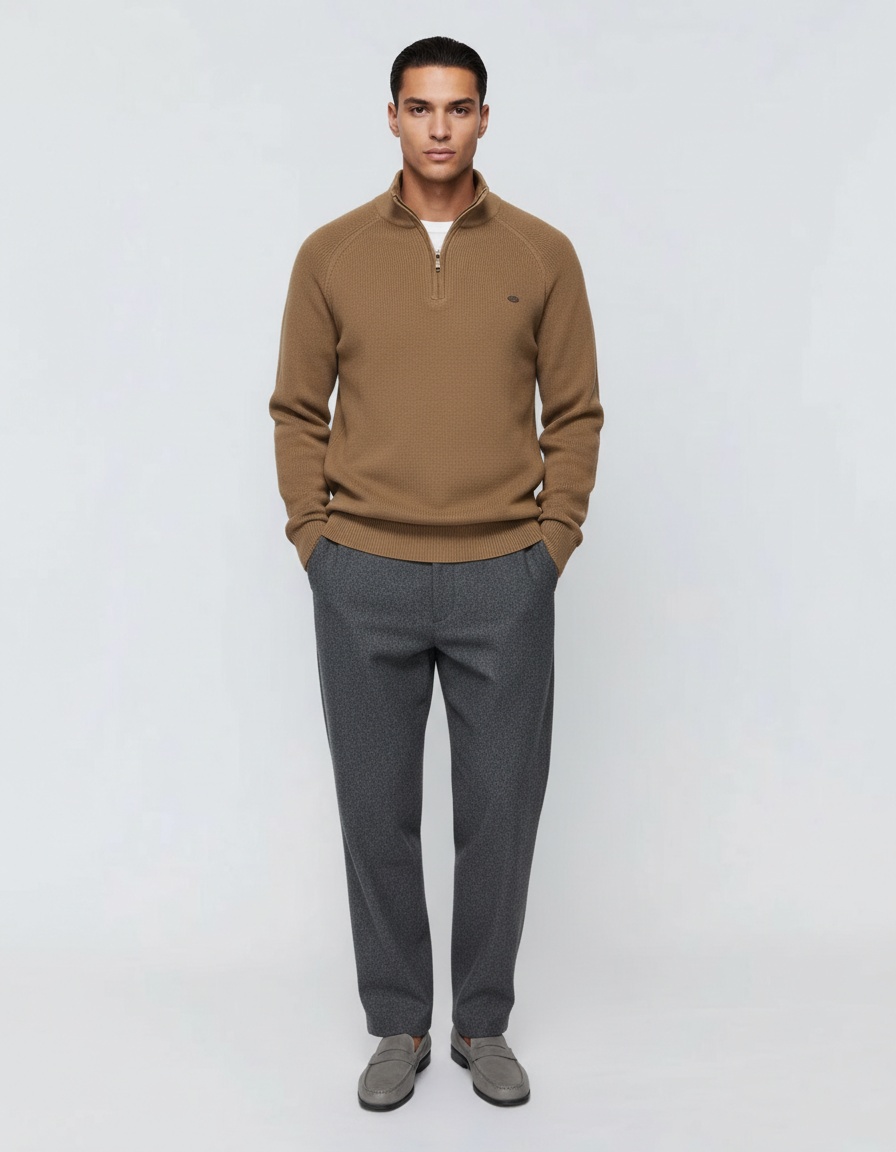 Suéter de punto sólido transpirable con cuello alto y media cremallera premium para hombre, para uso informal en otoño e invierno.