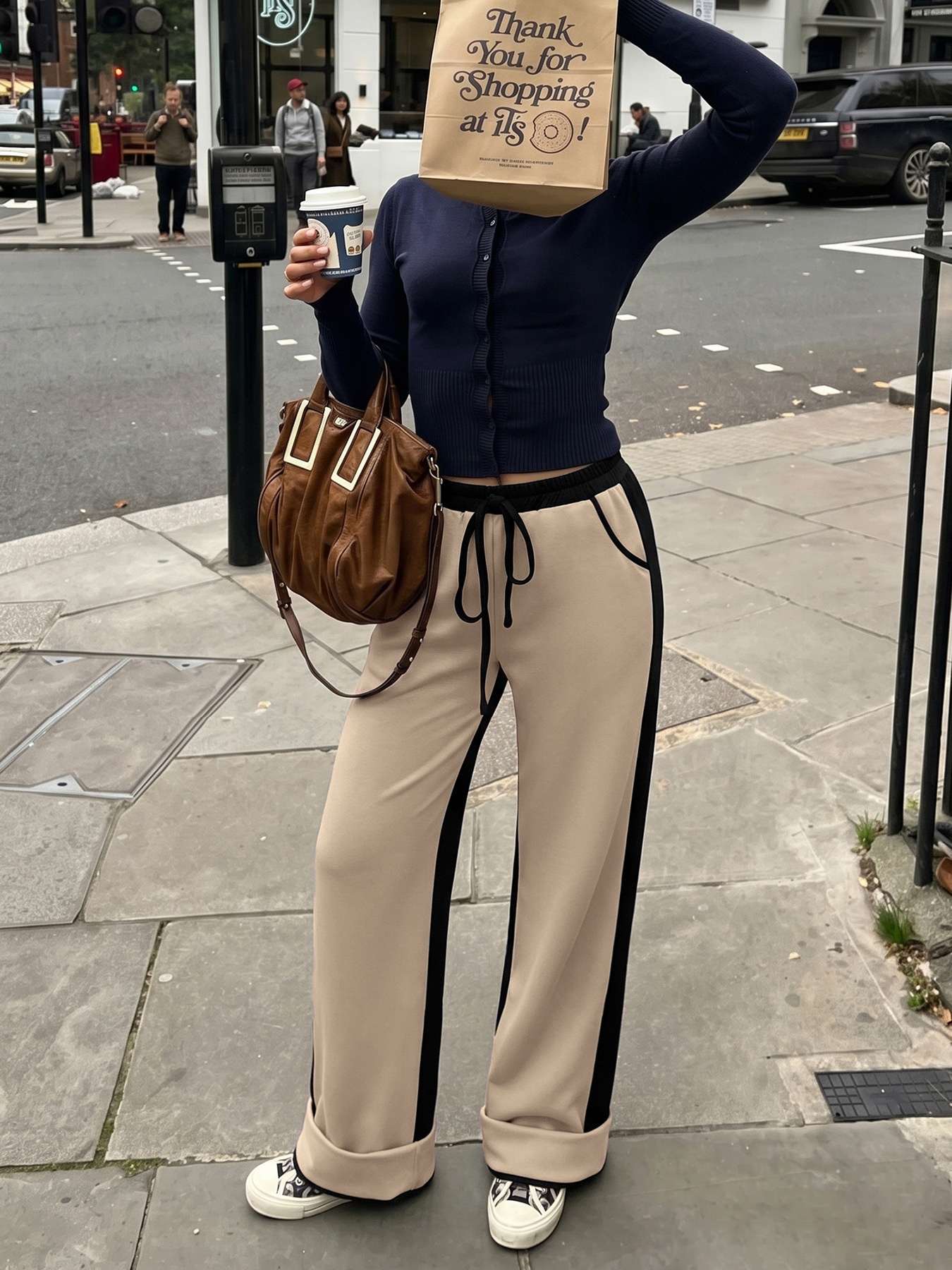 Women's Wide-Leg Contrast Side Stripe Sweatpants