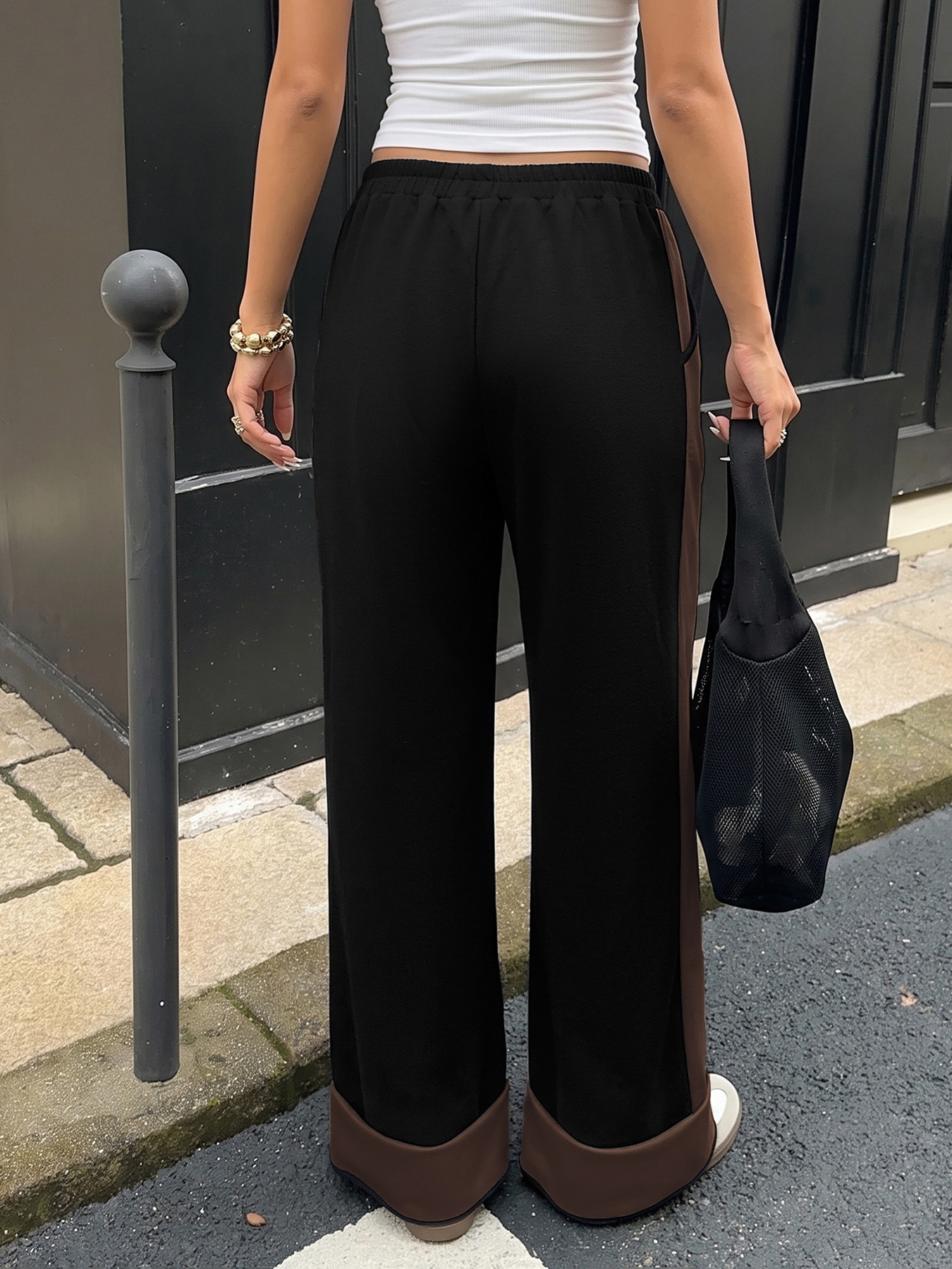 Women's Wide-Leg Contrast Side Stripe Sweatpants