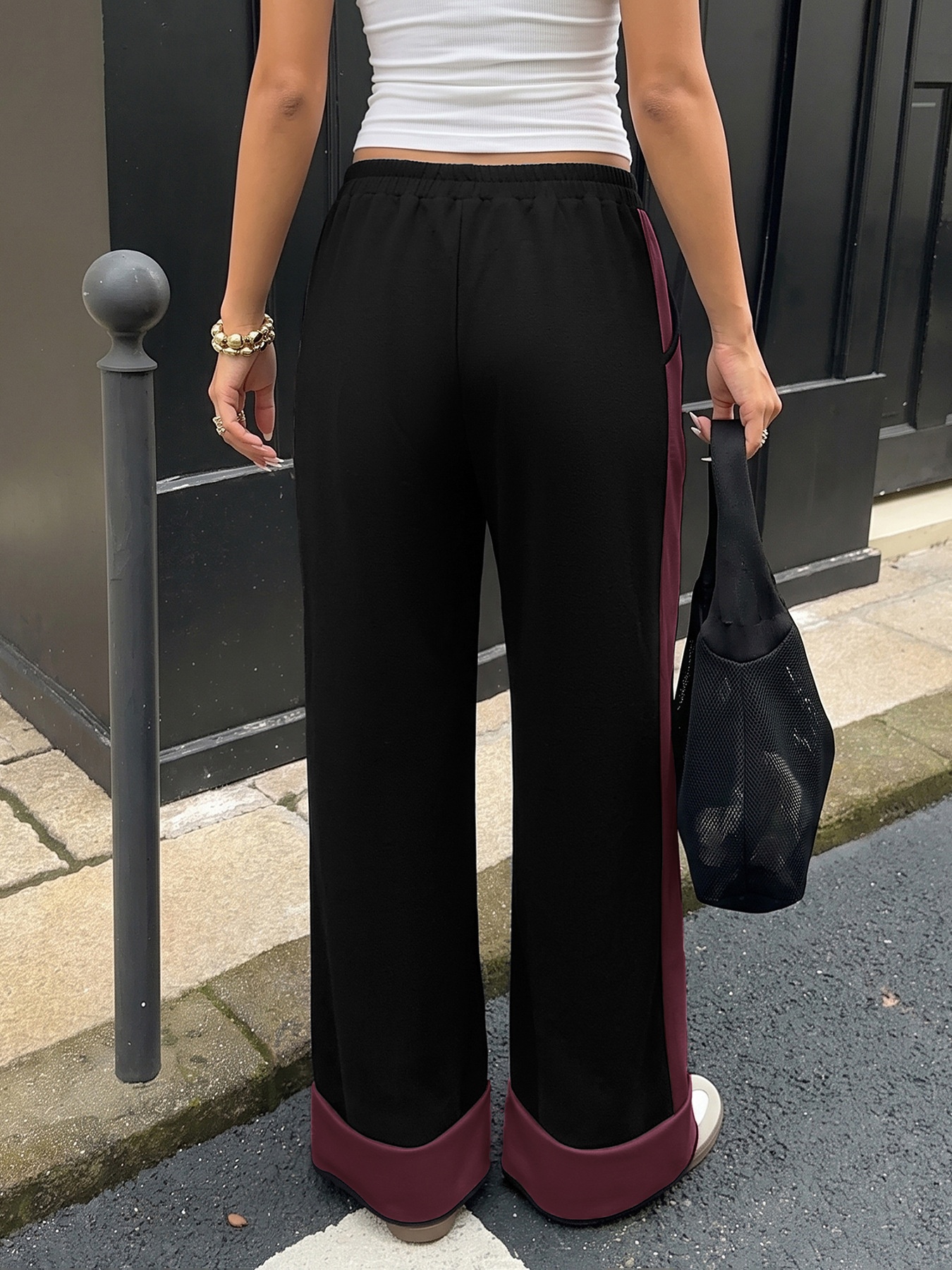 Women's Wide-Leg Contrast Side Stripe Sweatpants