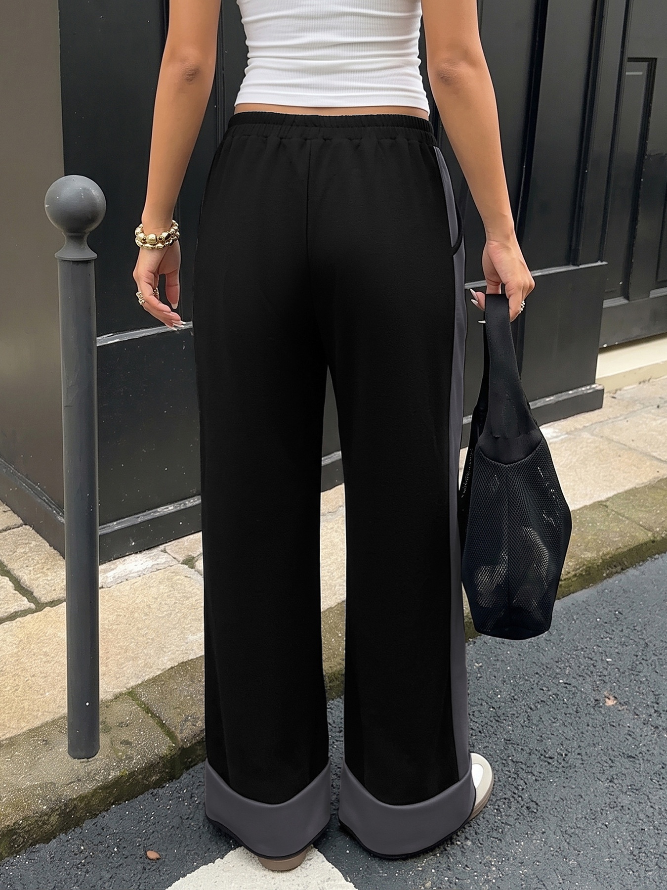 Women's Wide-Leg Contrast Side Stripe Sweatpants