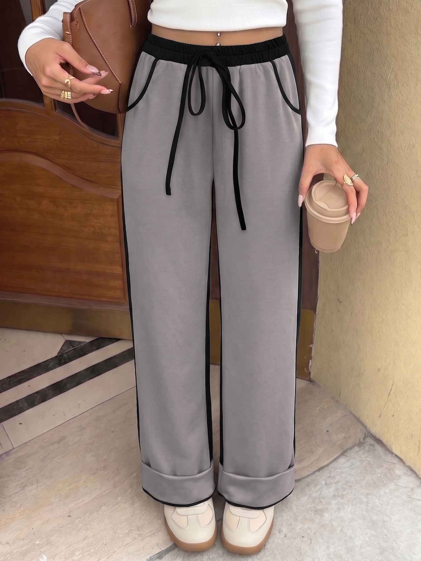 Women's Wide-Leg Contrast Side Stripe Sweatpants