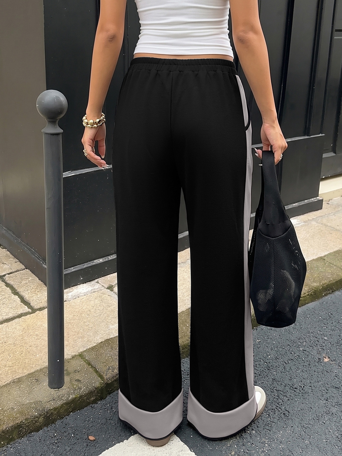 Women's Wide-Leg Contrast Side Stripe Sweatpants