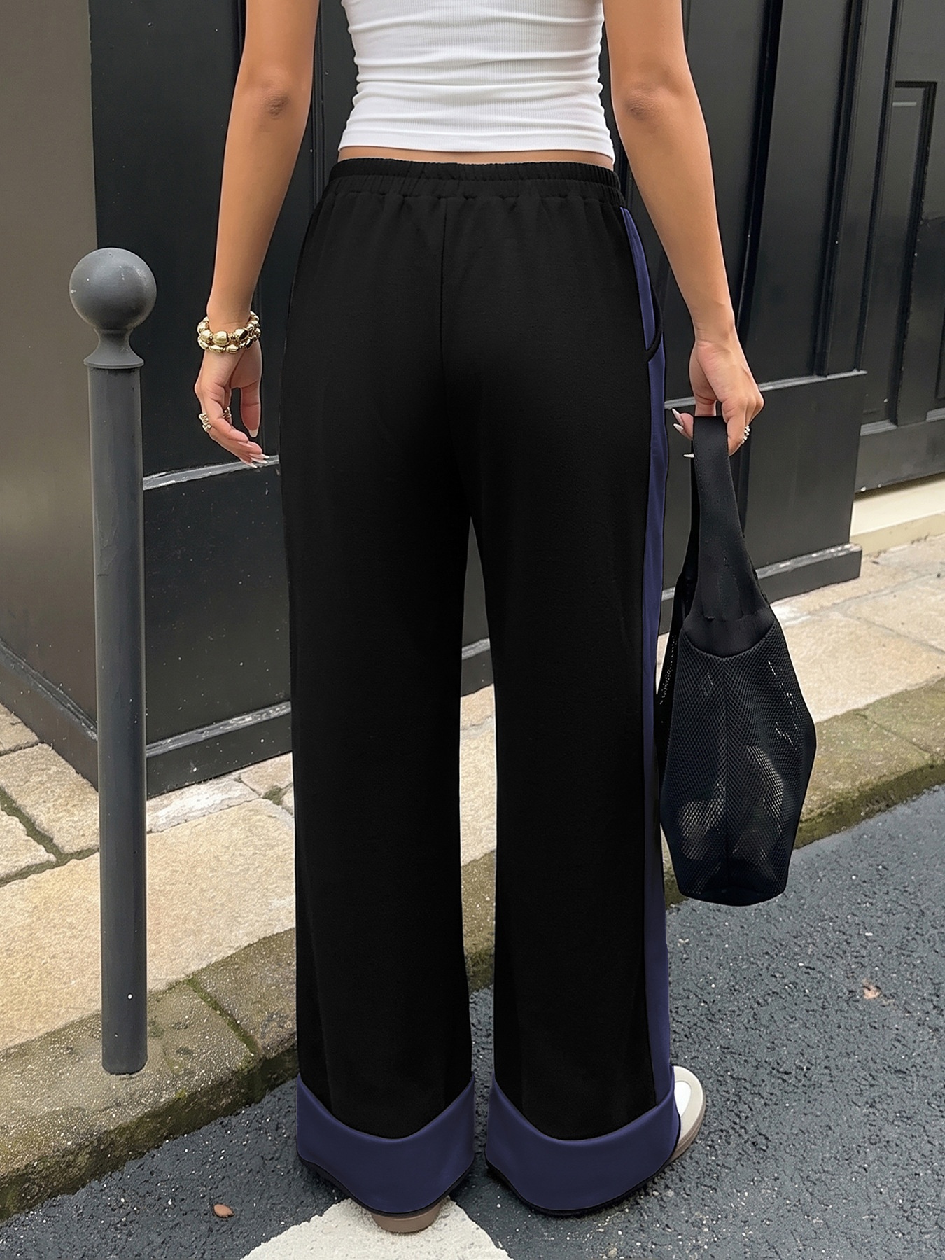 Women's Wide-Leg Contrast Side Stripe Sweatpants