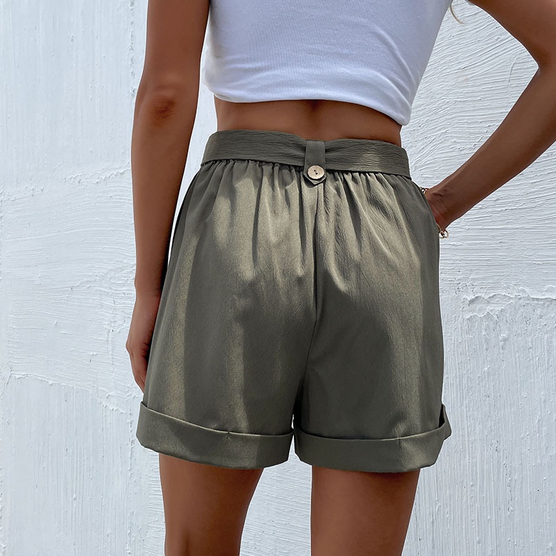 Short à taille haute plissé avec ceinture et revers pour femme