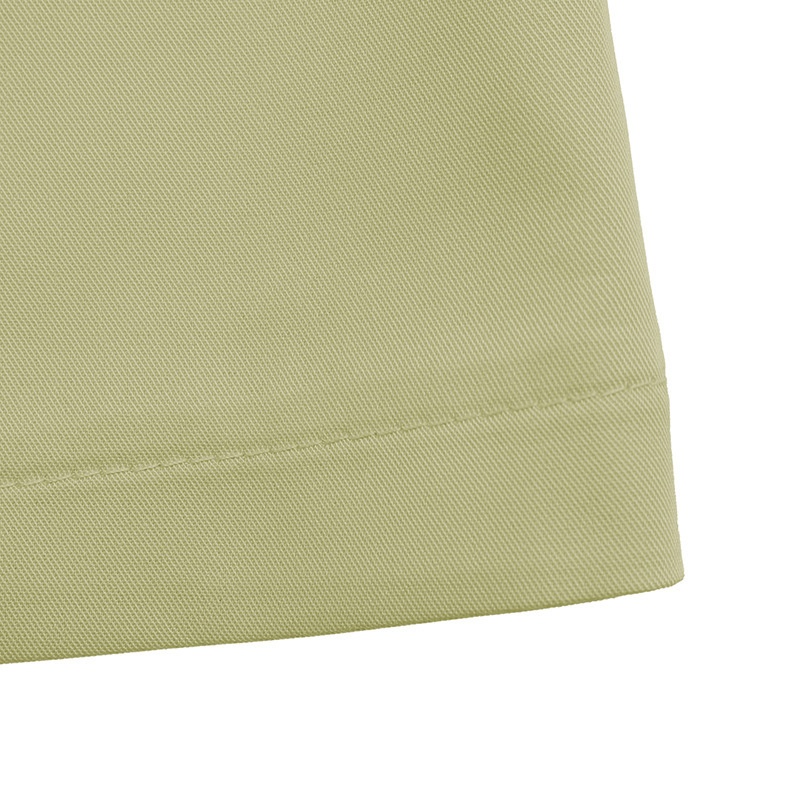 Pantaloncini da donna a vita alta, plissettati e gamba larga con laccetti