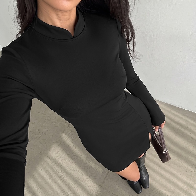 Black Long Sleeve Cut-Out Back Mini Dress
