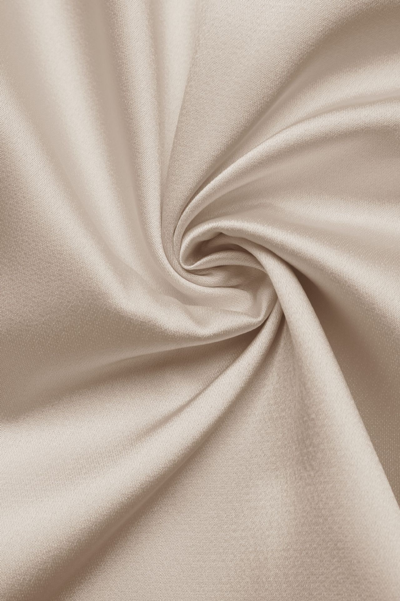 Robe nuisette midi élégante en satin champagne à col en V