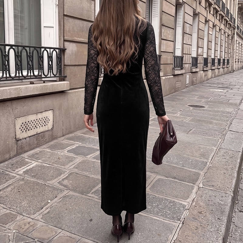 Black Lace Sweetheart Neck Velvet Maxi Dress