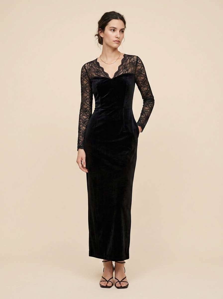 Black Lace Sweetheart Neck Velvet Maxi Dress