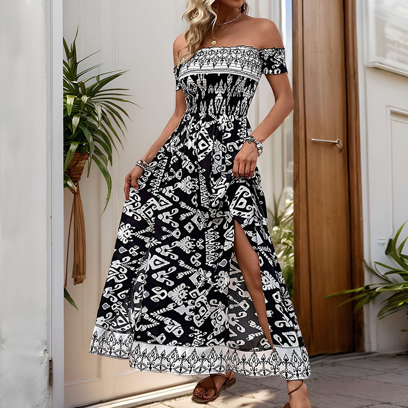 Robe longue bohème noire et blanche à épaules dénudées et fente