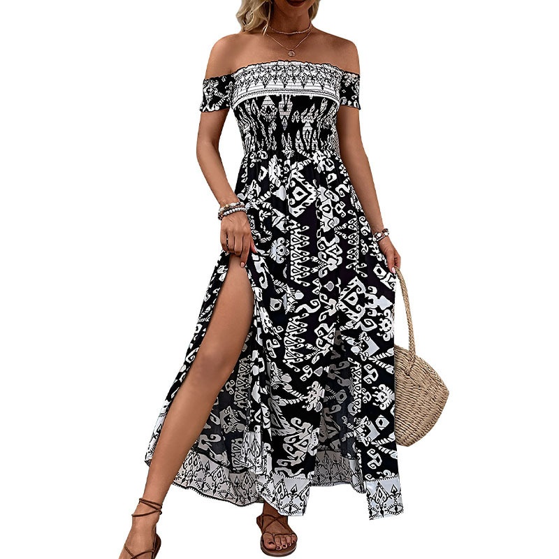 Robe longue bohème noire et blanche à épaules dénudées et fente