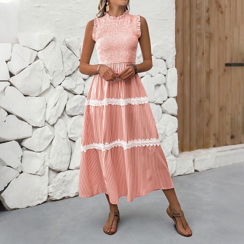 Robe midi à rayures et smocks à volants pour femme