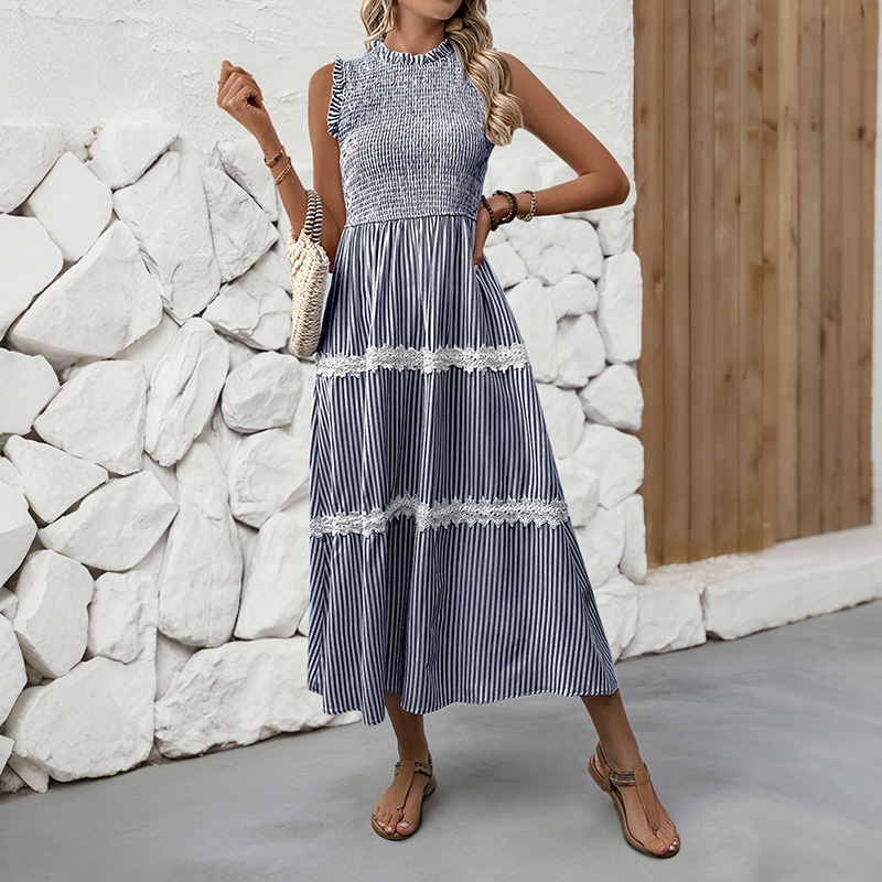 Robe midi à rayures et smocks à volants pour femme