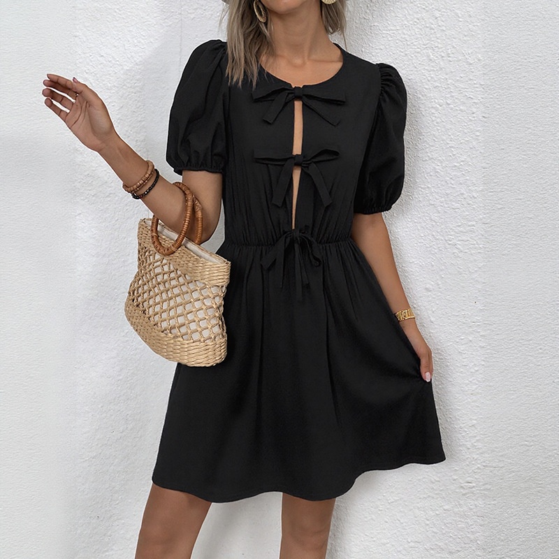 Robe mini à manches bouffantes et nœud ajouré - Rayée et unie