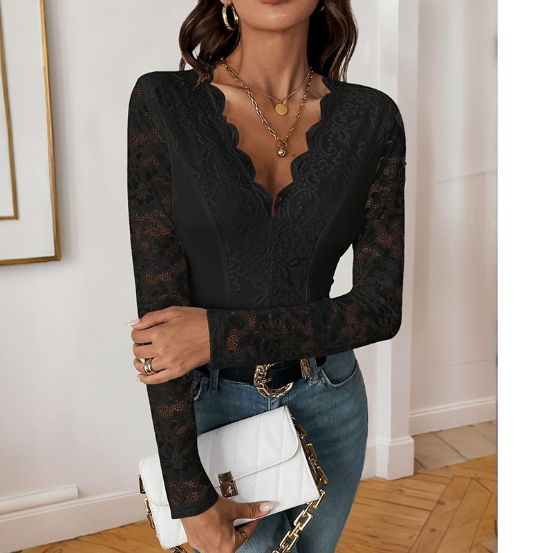 Women's Scalloped Lace V-Neck Long Sleeve Bodysuit