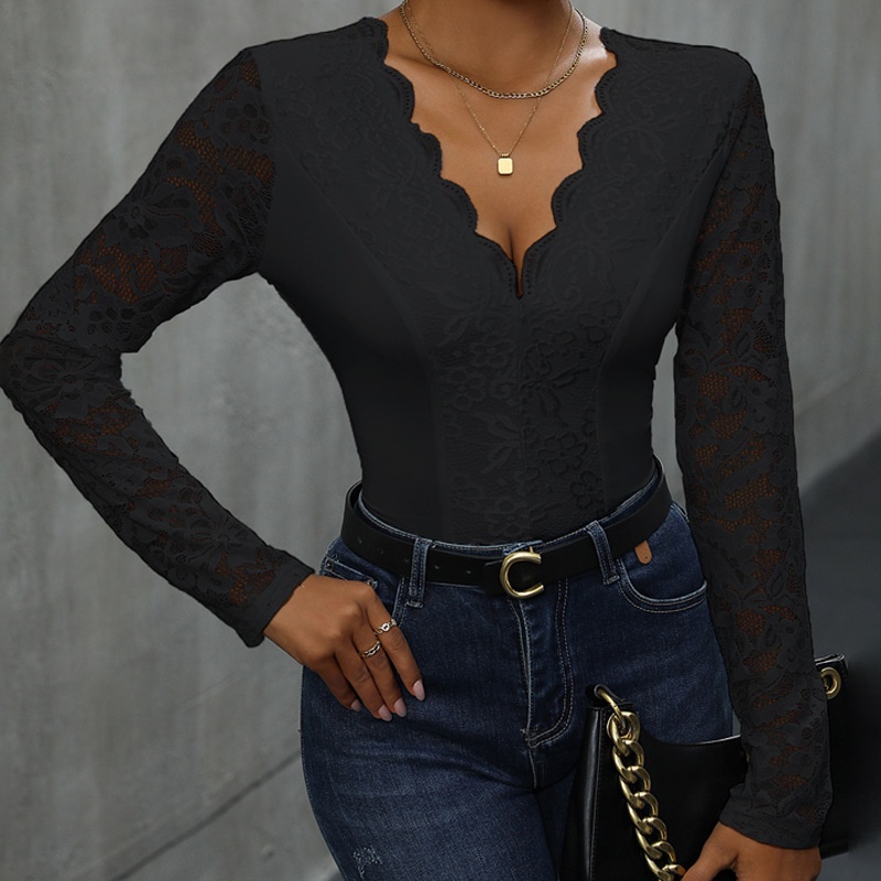 Women's Scalloped Lace V-Neck Long Sleeve Bodysuit