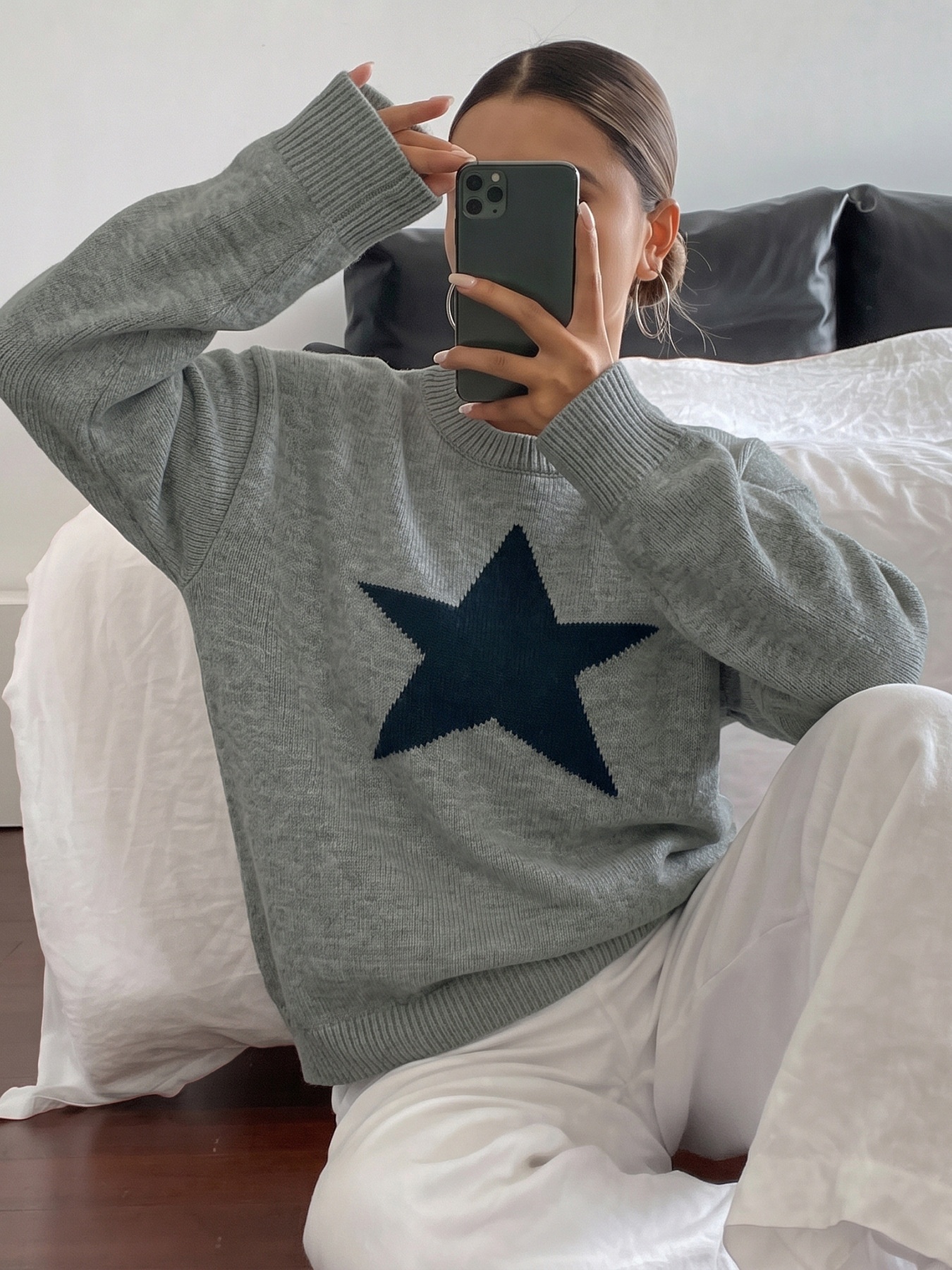 Women's Grey Star Motif Crewneck Knit Sweater