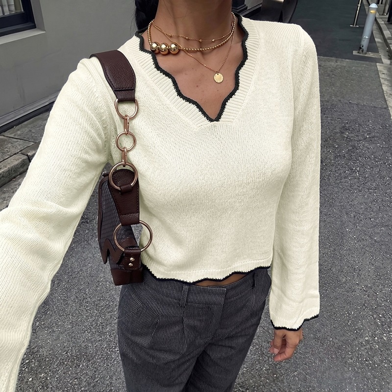 Contrast Trim Scalloped V-Neck Knit Sweater Top