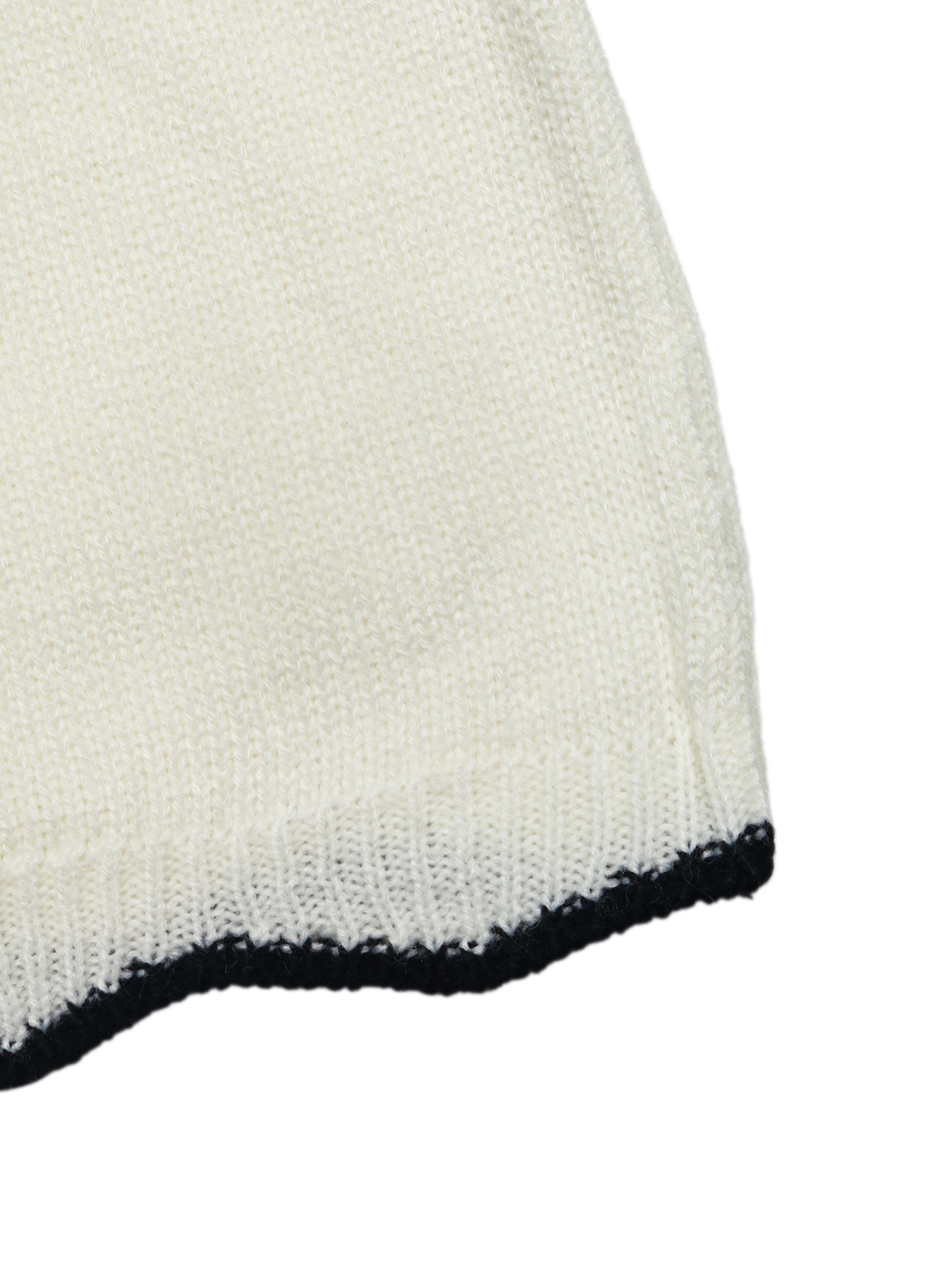 Contrast Trim Scalloped V-Neck Knit Sweater Top