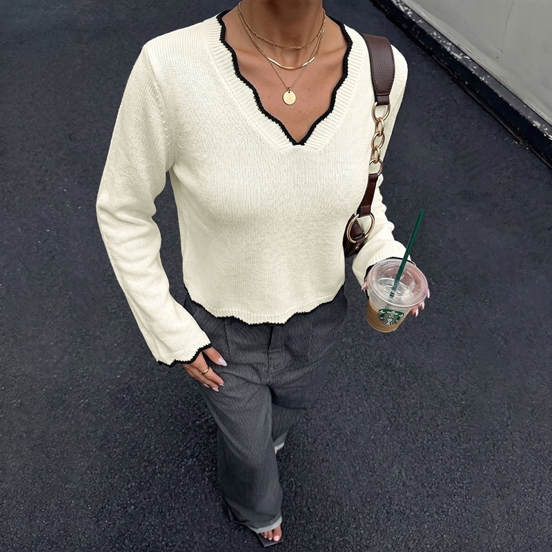 Contrast Trim Scalloped V-Neck Knit Sweater Top