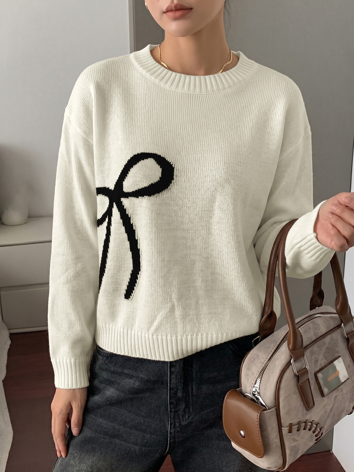 Women's Bow Graphic Crewneck Knit Sweater