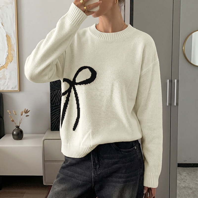 Women's Bow Graphic Crewneck Knit Sweater