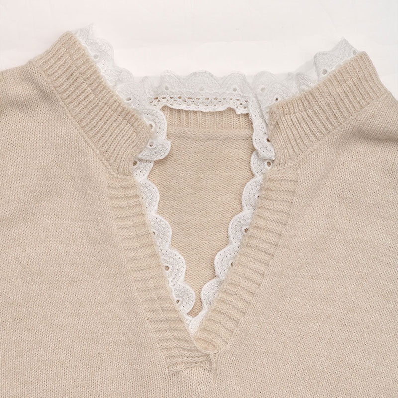 Women's Heart Pattern Lace Trim V-Neck Knit Sweater