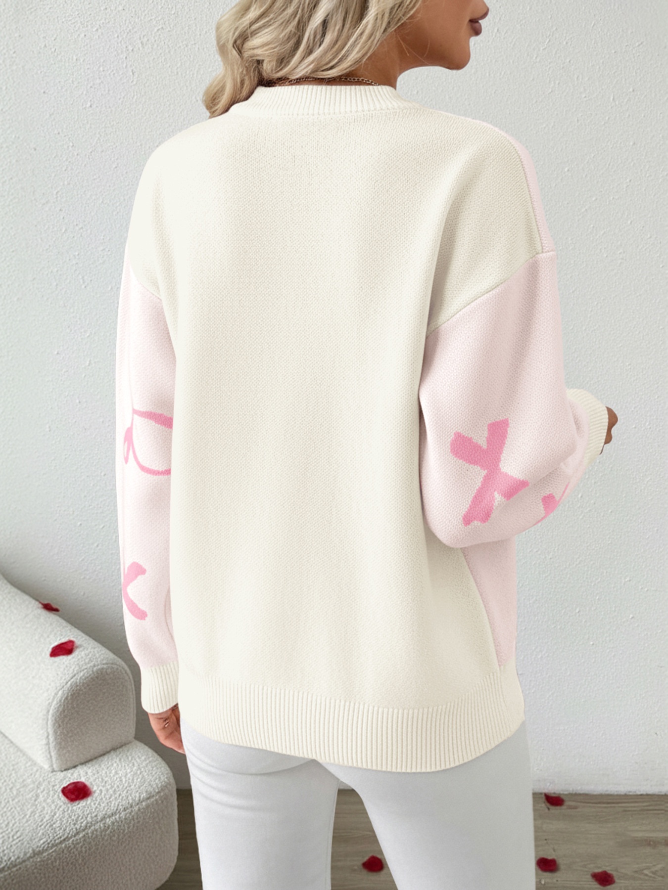 Women's Bow Jacquard Crew Neck Knit Sweater