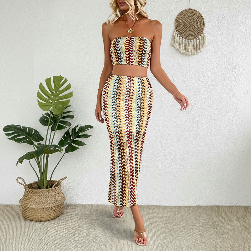 Ensemble crop top bustier et jupe midi à imprimé ondulé