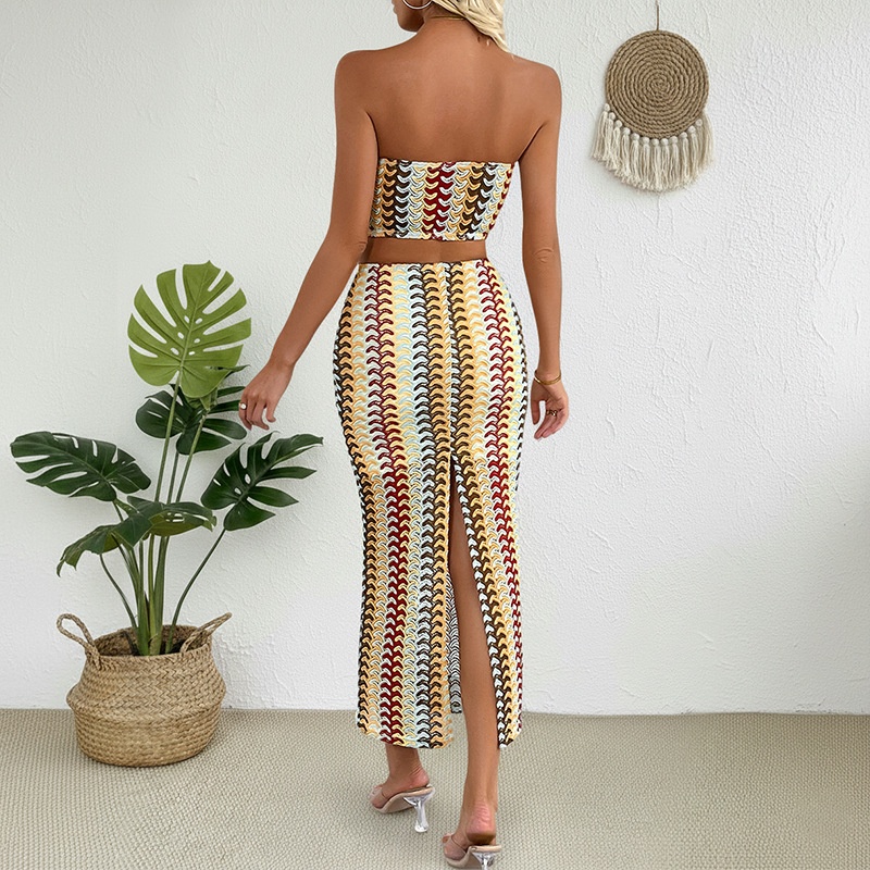 Ensemble crop top bustier et jupe midi à imprimé ondulé