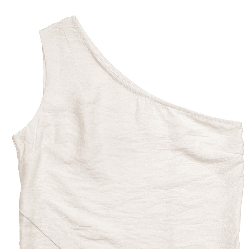 Ensemble haut asymétrique et jupe longue géométrique