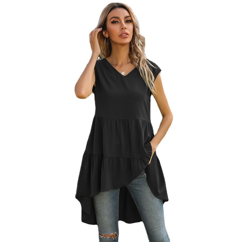 Stufenförmiges Rüschen-Tunika-Top mit asymmetrischem Saum und V-Ausschnitt – ärmellos