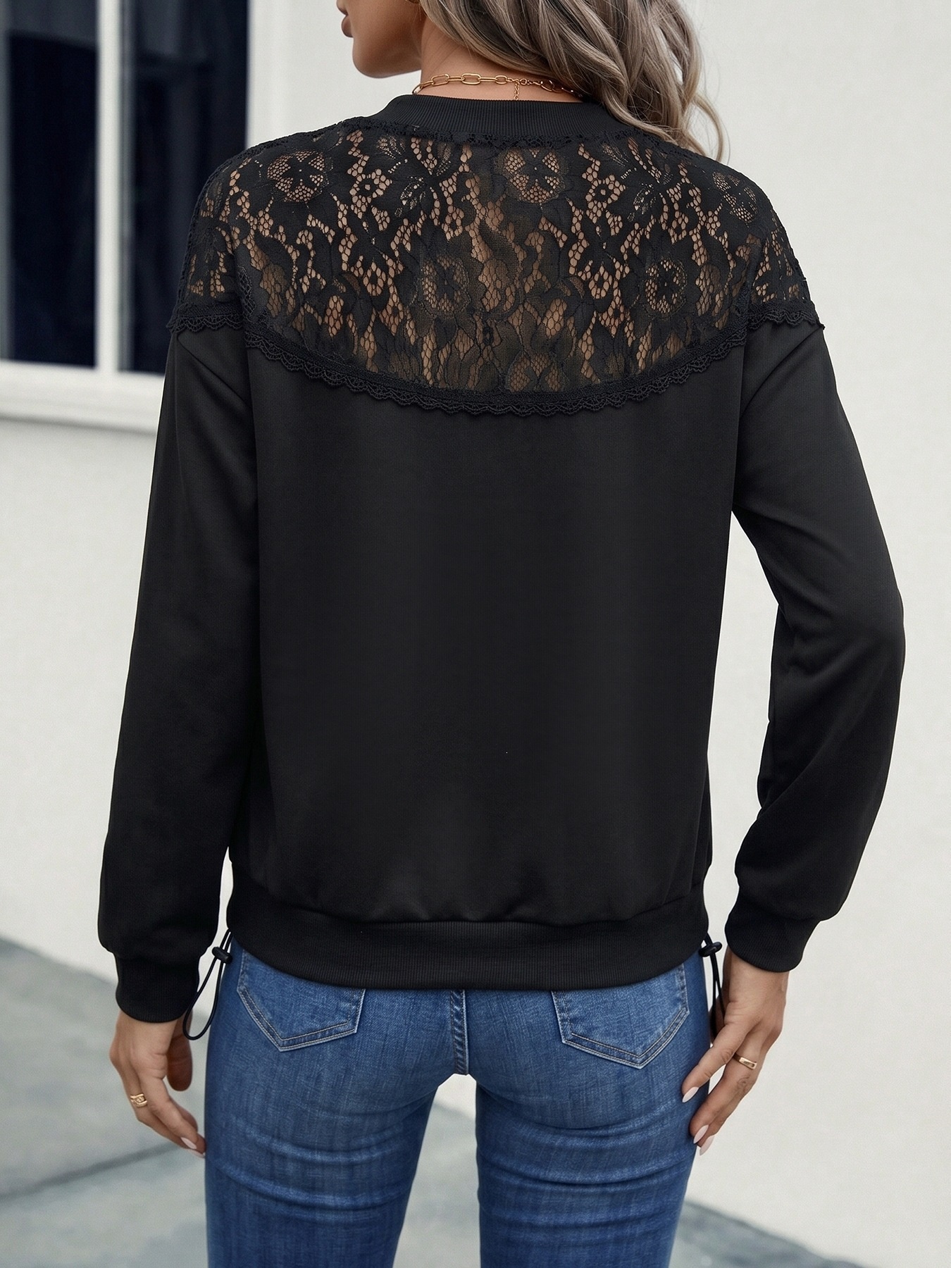 Women's Lace Patchwork Long Sleeve Sweatshirt in Black