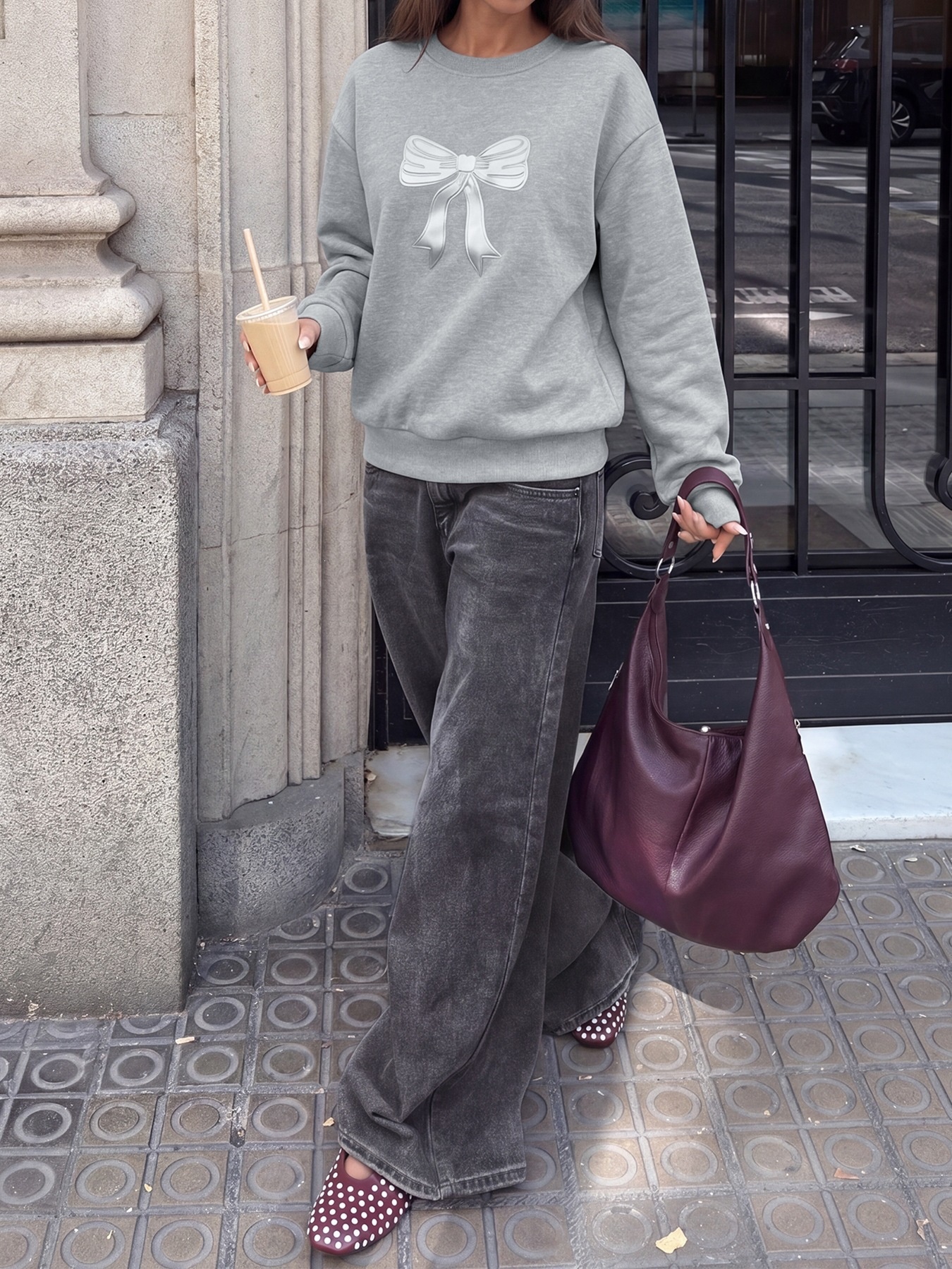 Women's Grey Bow Graphic Crewneck Sweatshirt