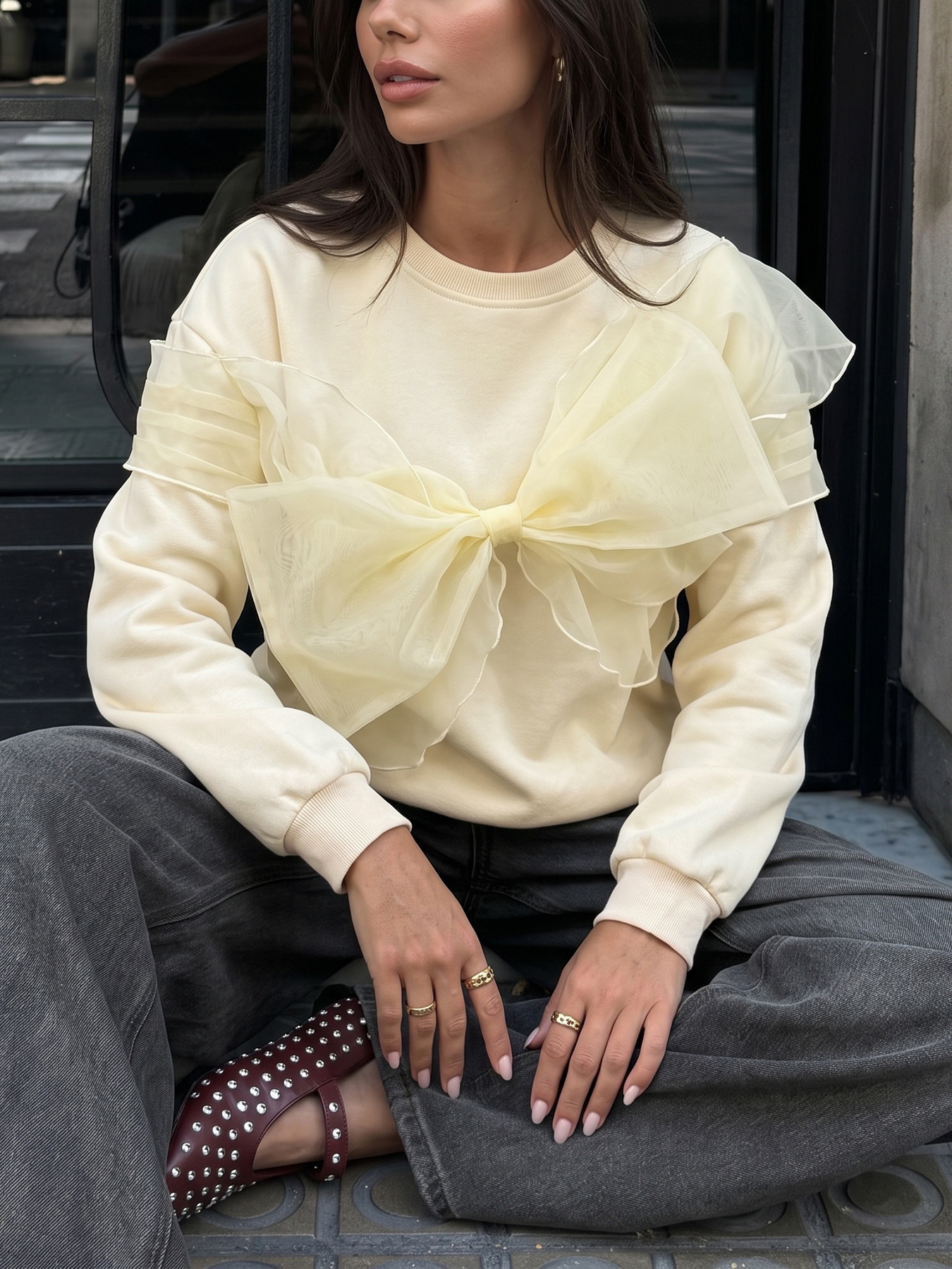 Oversized Bow Crew Neck Long Sleeve Sweatshirt
