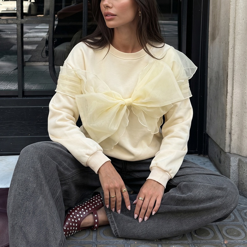 Oversized Bow Crew Neck Long Sleeve Sweatshirt