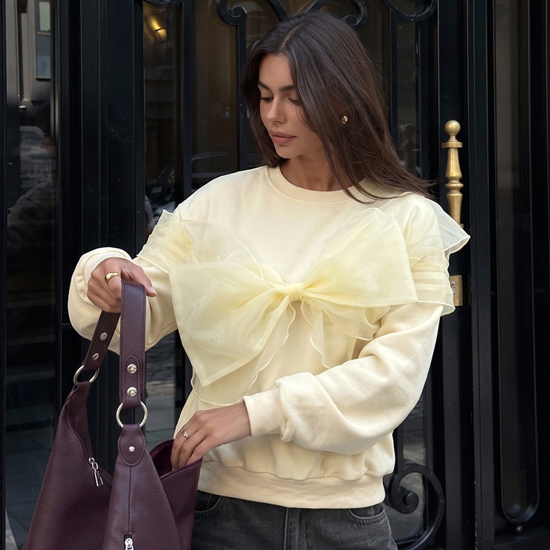 Oversized Bow Crew Neck Long Sleeve Sweatshirt