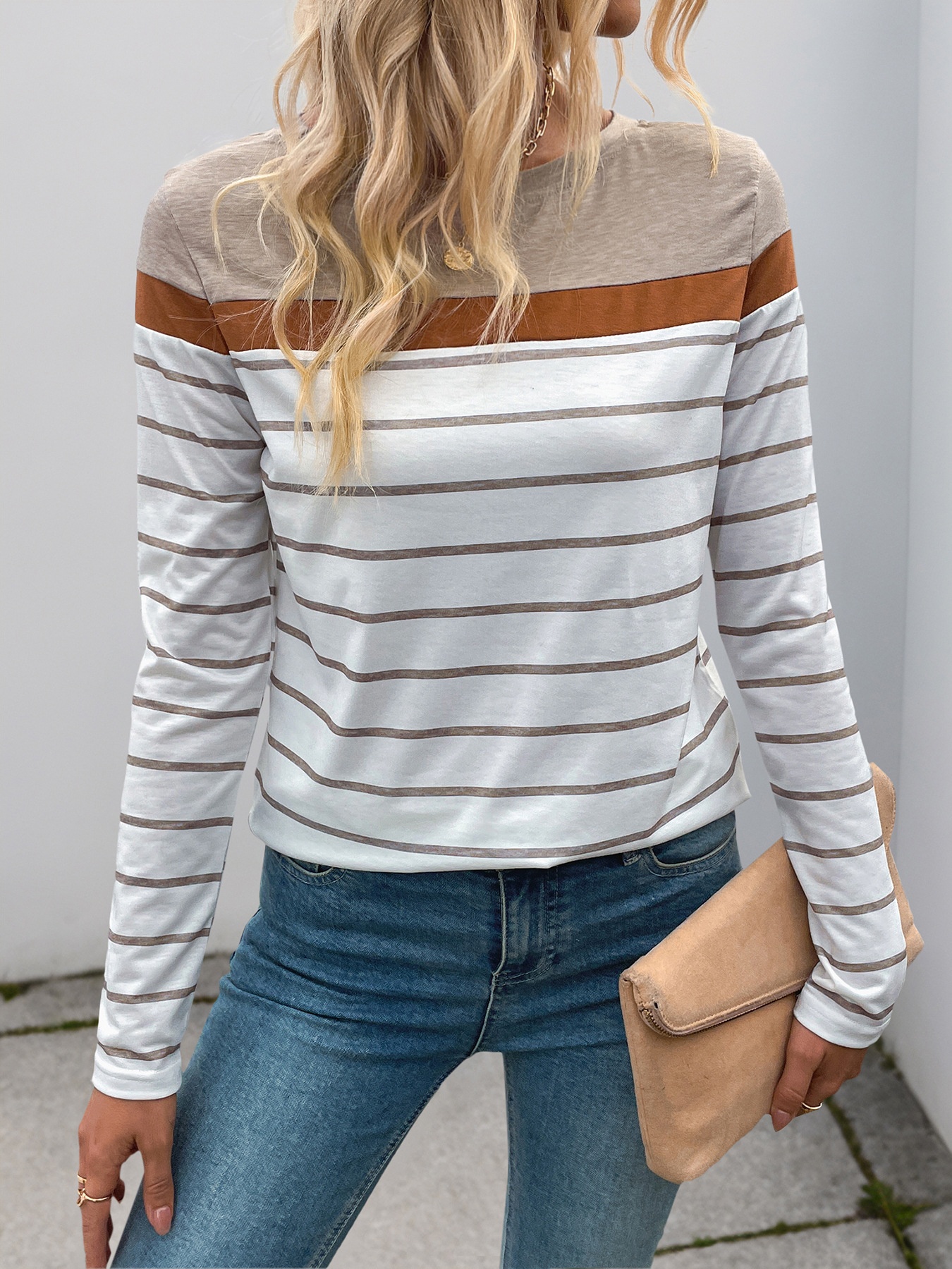 Top da donna a maniche lunghe a righe con blocchi di colore