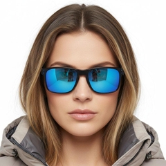 bs0205-0023_blue_rectangular_plastic_sunglasses_model
