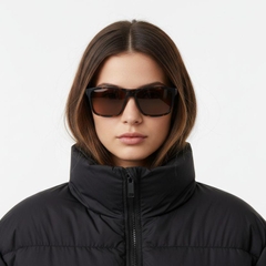 bs0205-0031_tortoiseshell_rectangular_plastic_sunglasses_model