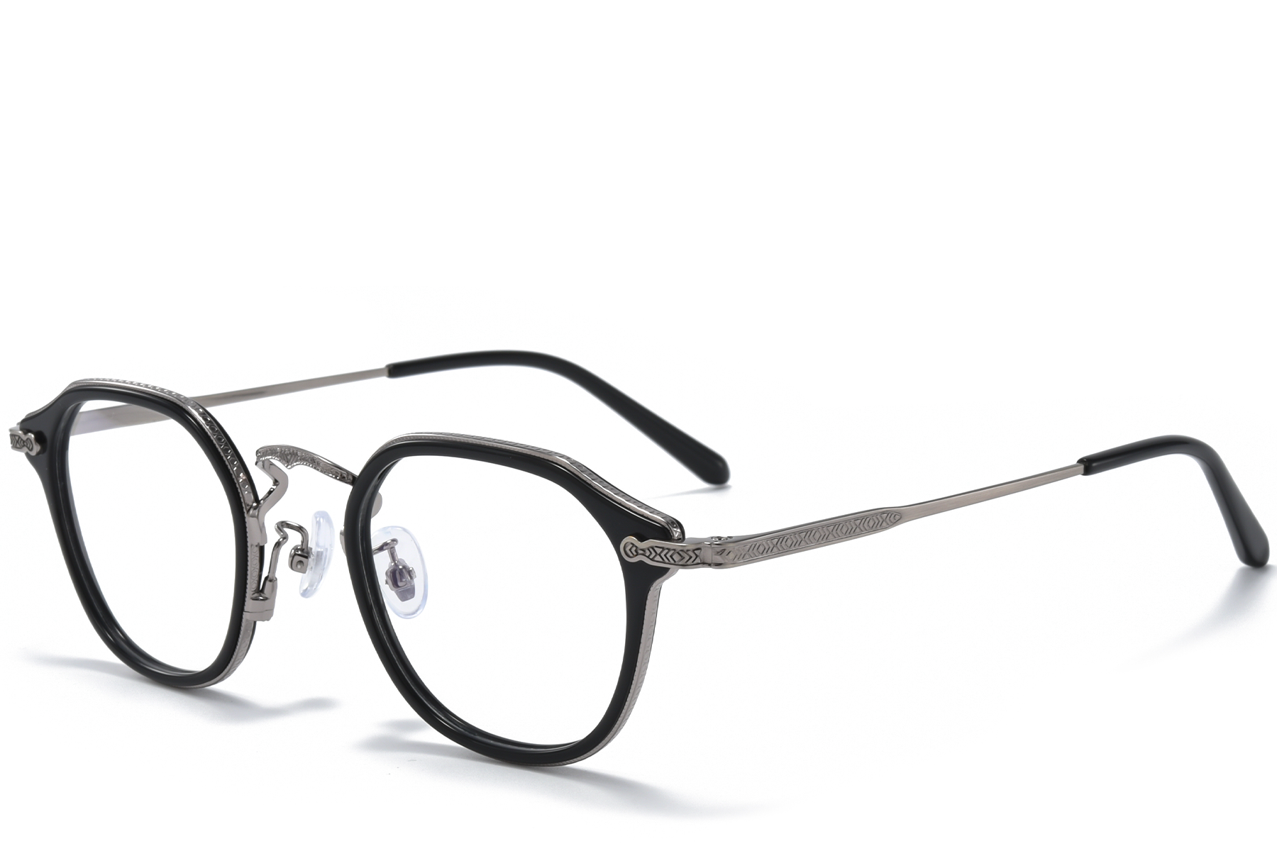 BS0218-0001_Silver_Oval_Titanium_Glasses_corner